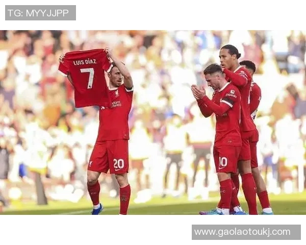 黄头发足球明星助力利物浦崛起的传奇故事与辉煌时刻 黄头发足球明星助力利物浦崛起的传奇故事与辉煌时刻